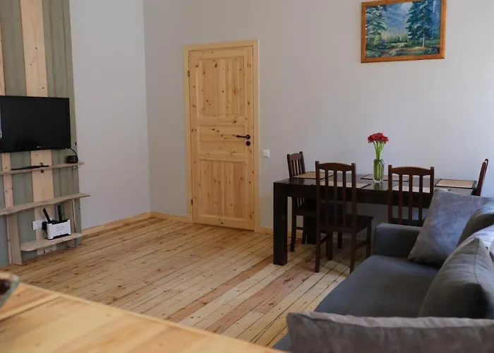 Historic Apartment With Wooden Floors In The Hearth Of Old-Town Riga