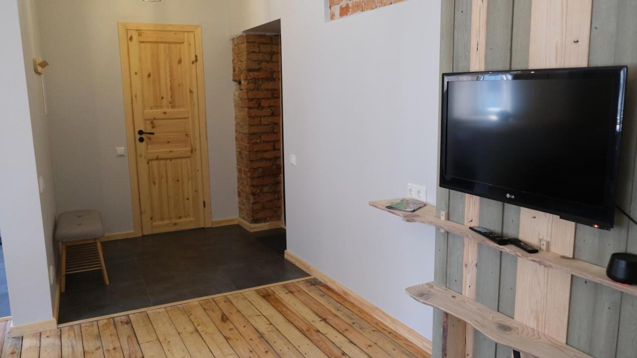 Historic With Wooden Floors In The Hearth Of Old-town Riga