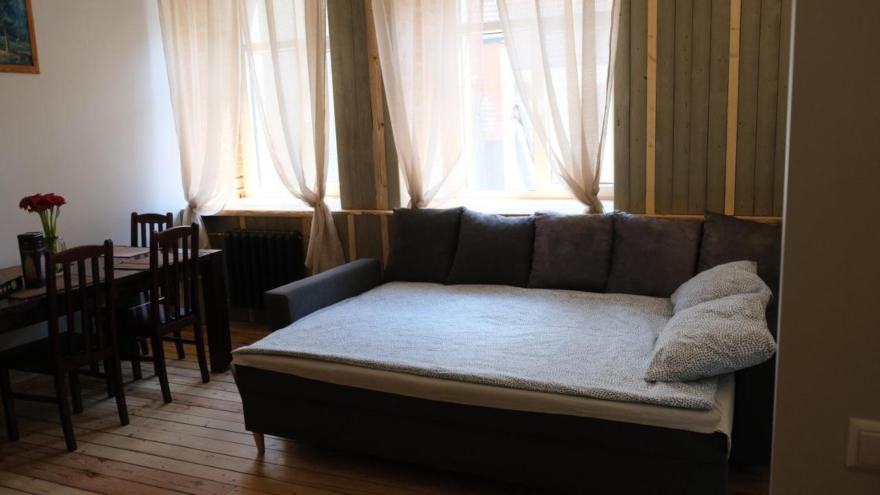 Historic With Wooden Floors In The Hearth Of Old-town Apartment Riga